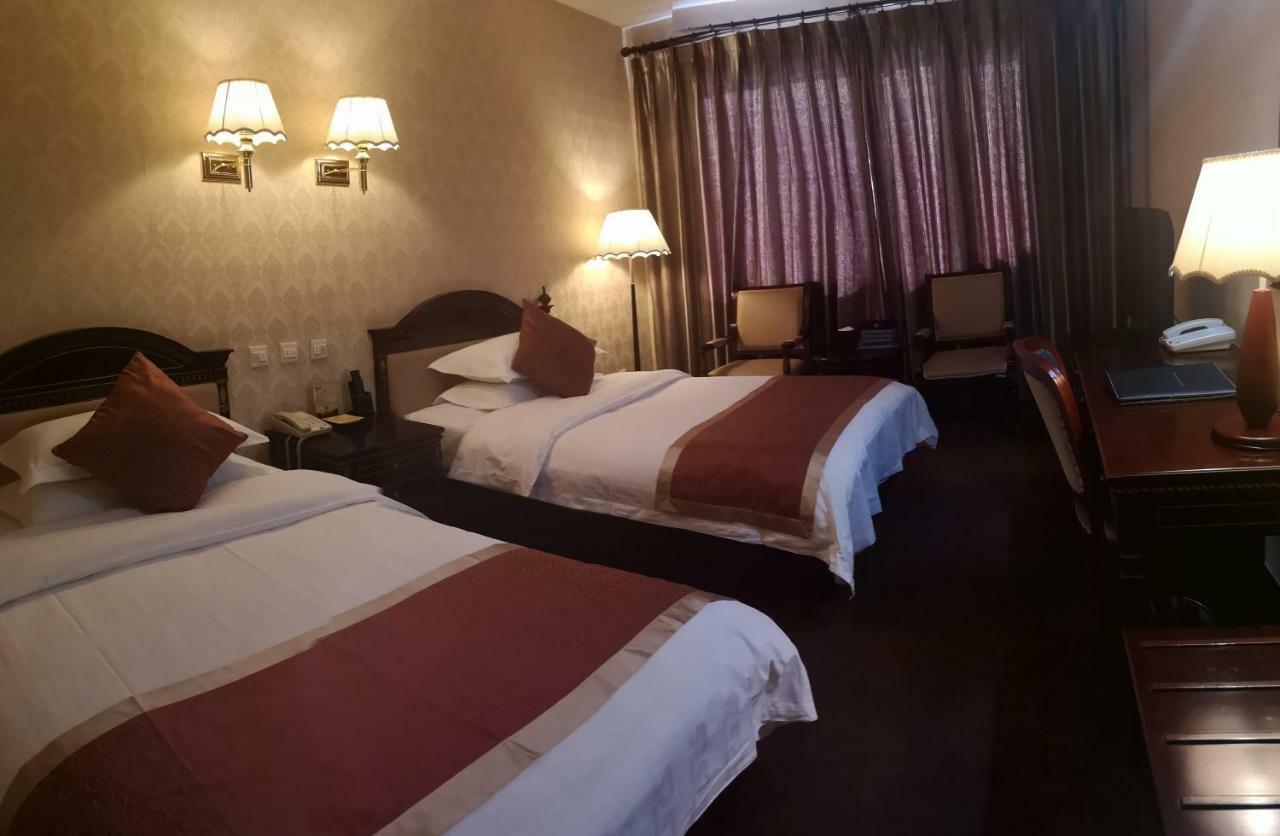 Beijing Commercial Business Hotel Buitenkant foto
