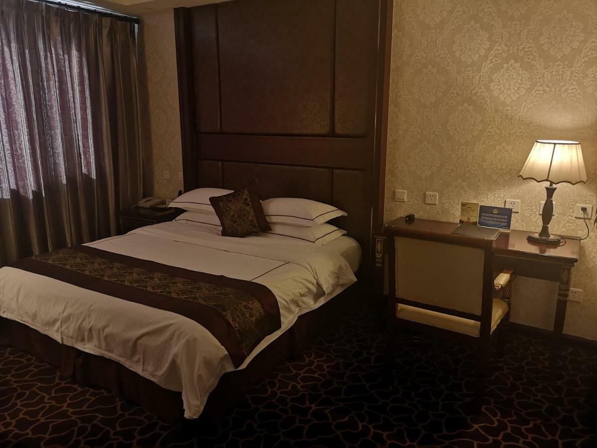Beijing Commercial Business Hotel Buitenkant foto